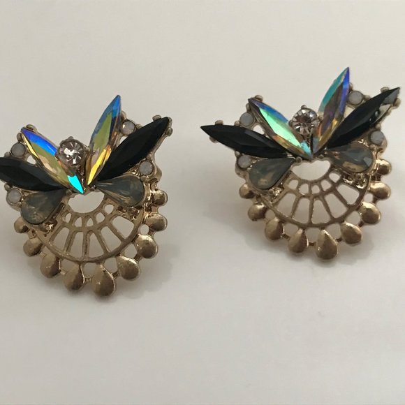 Melrose and Market Jewelry - Melrose and Market Women Earrings Gold Tone